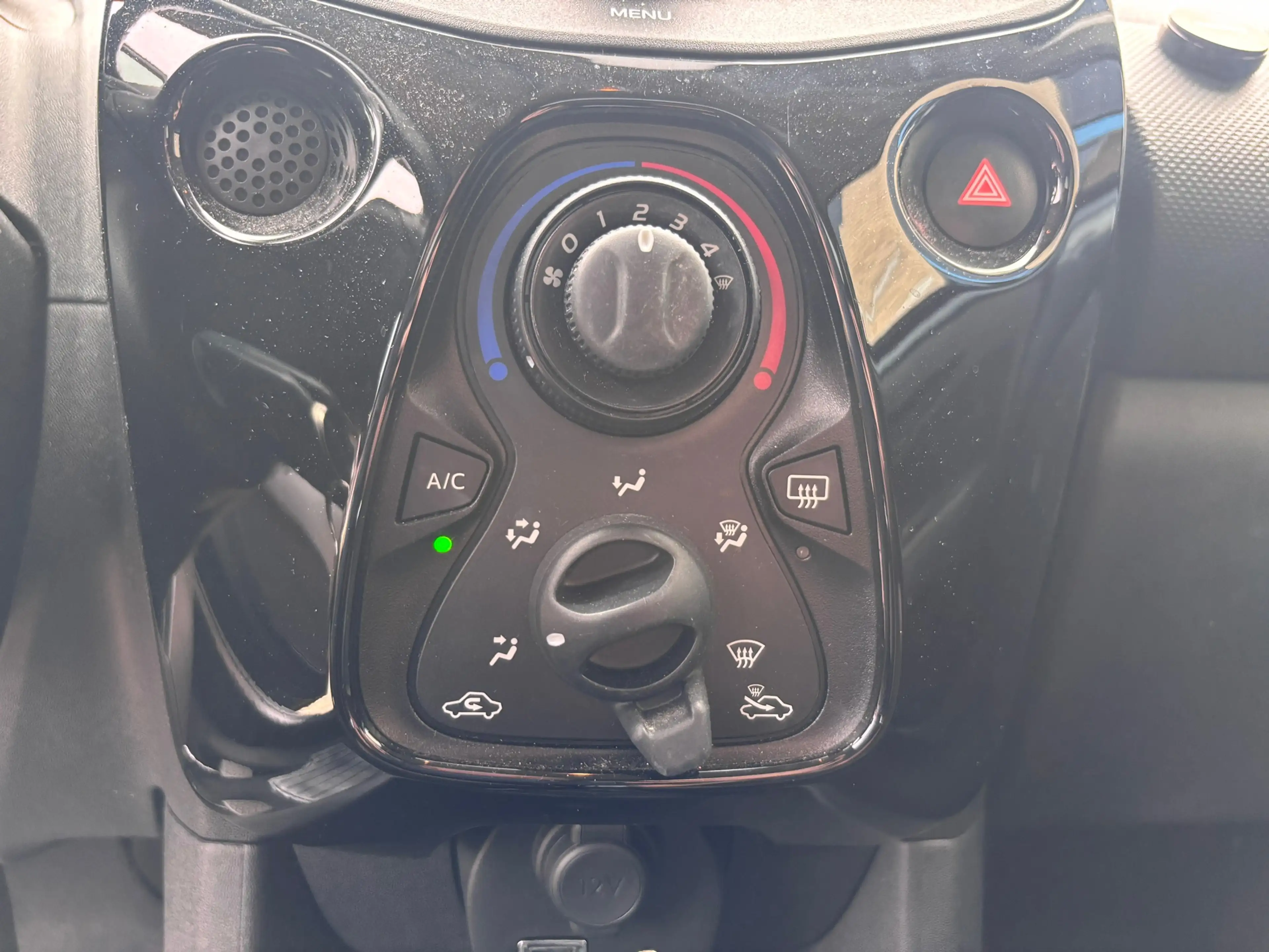 Citroen C1 1.0 VTi Feel — photo 14