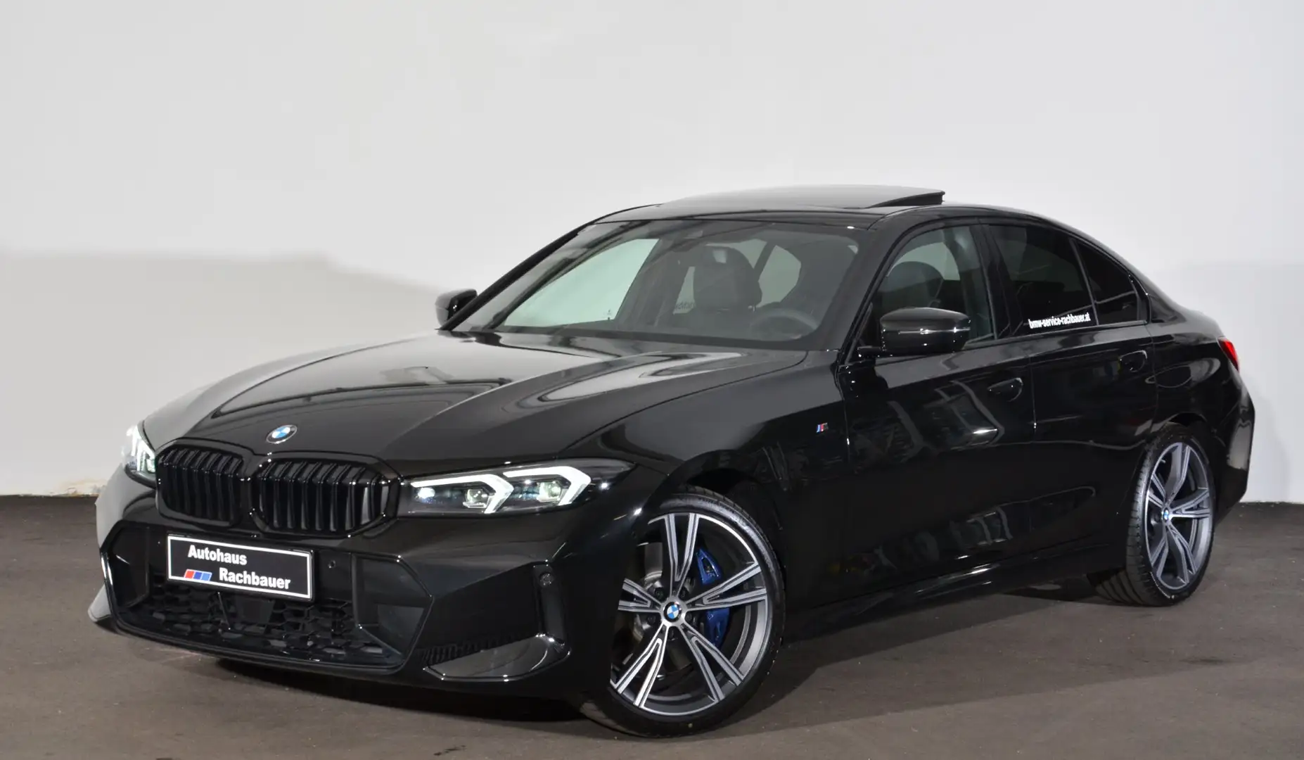 BMW 320 320i xDrive Schwarz - 1