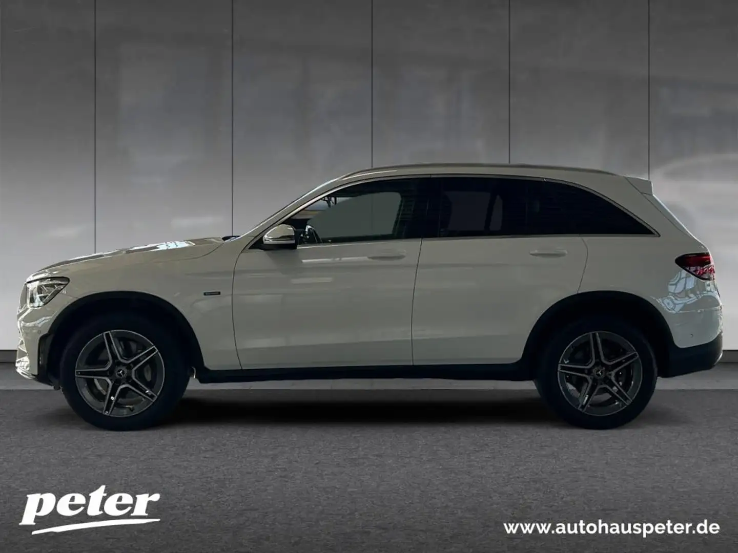 Mercedes-Benz GLC 300 e 4M AMG/9G/19"/LED/Kamera/Navigation/ Blanc - 2