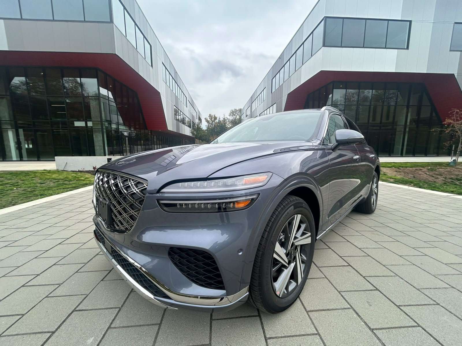 2027 Genesis GV70 2.5 Advanced Tech. Demonstrator Unit
