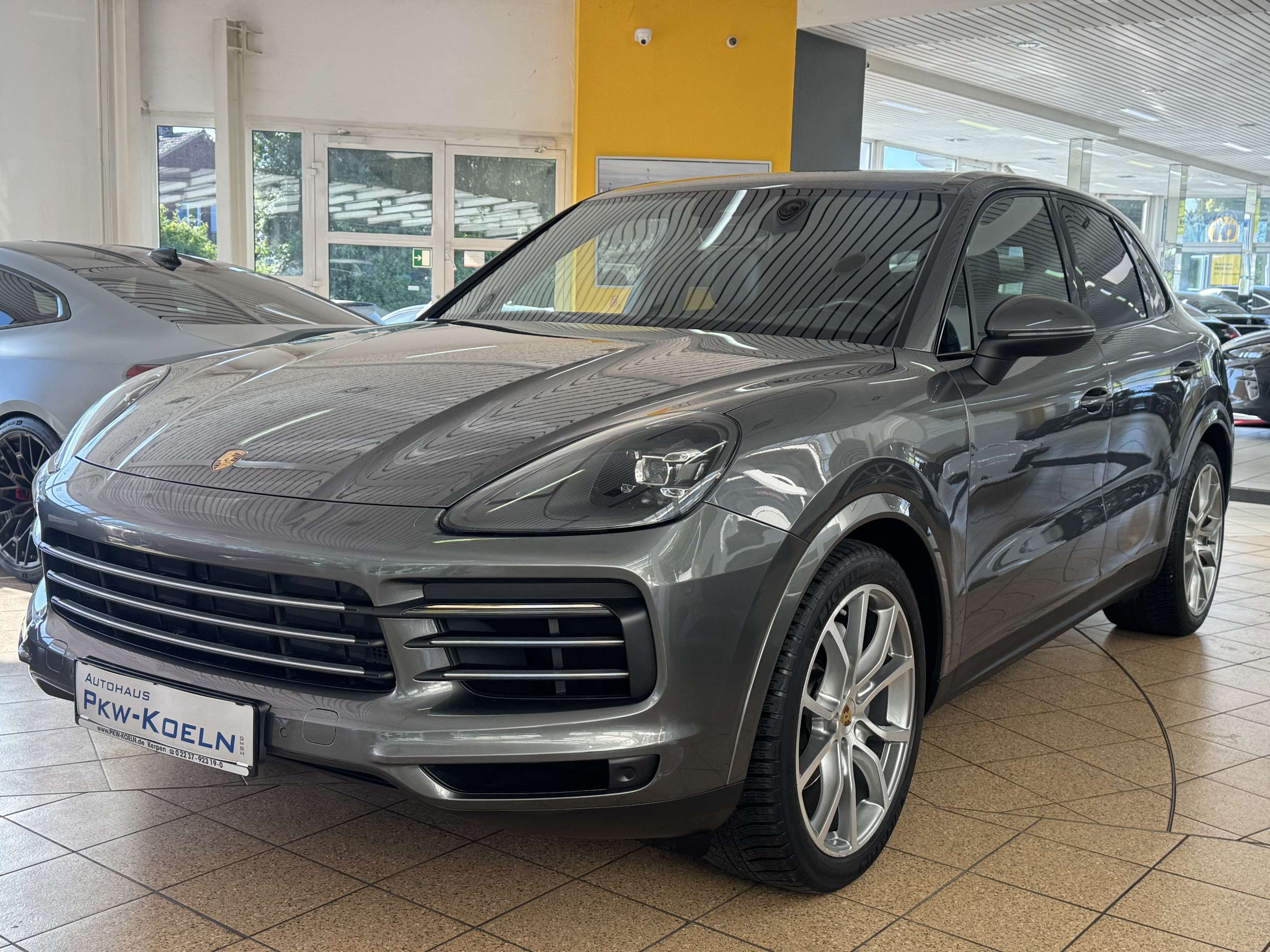 Second hand Porsche Cayenne 