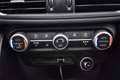 Alfa Romeo Giulia 2.0 Turbo 200PK Sprint Evo | 1E EIG | DEALER ONDER Groen - thumbnail 11