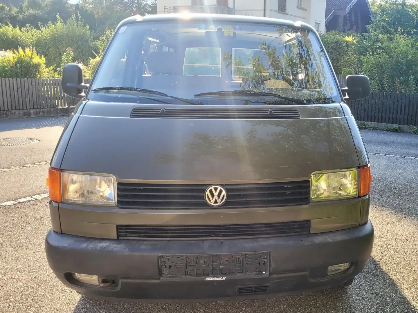 Volkswagen T4 Kombi Kombi 3-3-3 Syncro Ds. Braun - 2