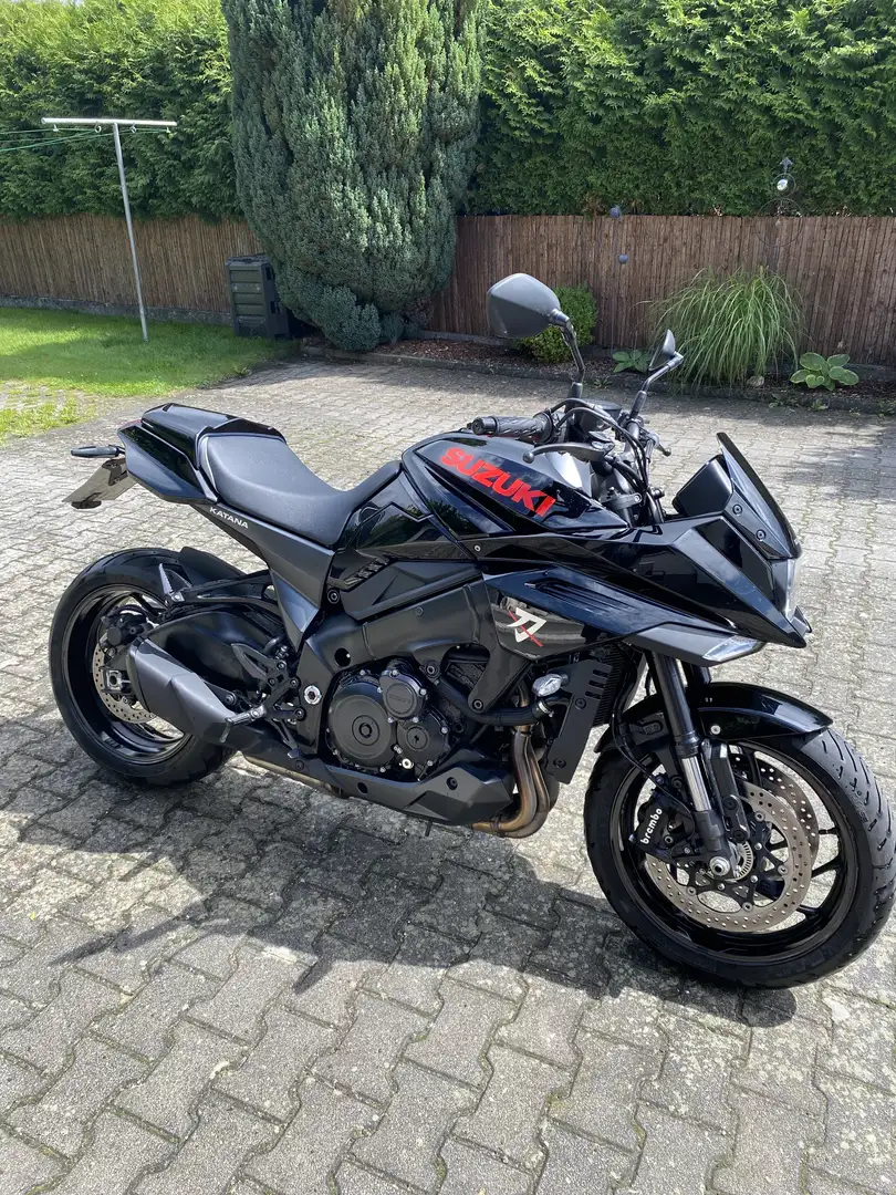 Suzuki GSX-S 1000 Katana crna - 1