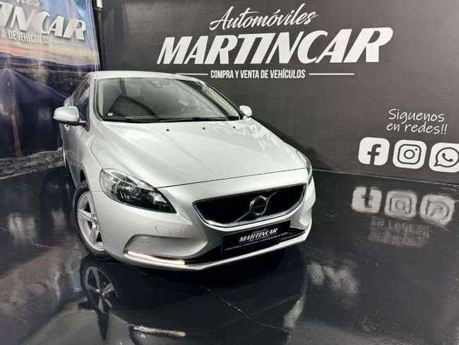Volvo V40 D2 Kinetic 120 - foto 1
