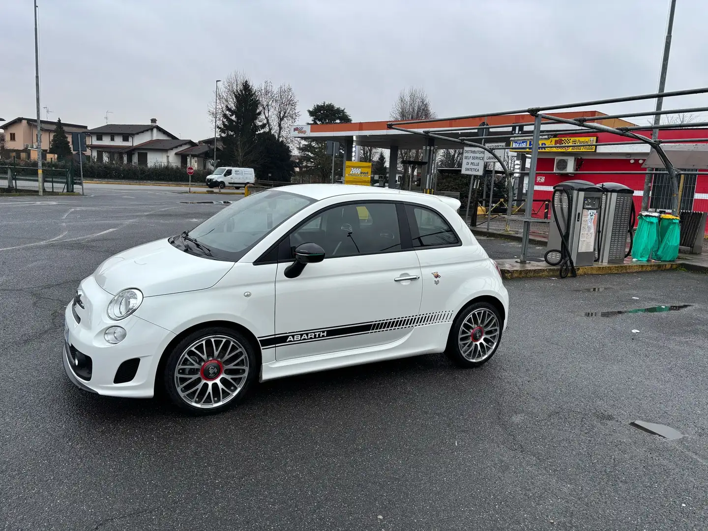 Abarth 500 1.4 16v t. t-jet Custom 135cv E6 - 1