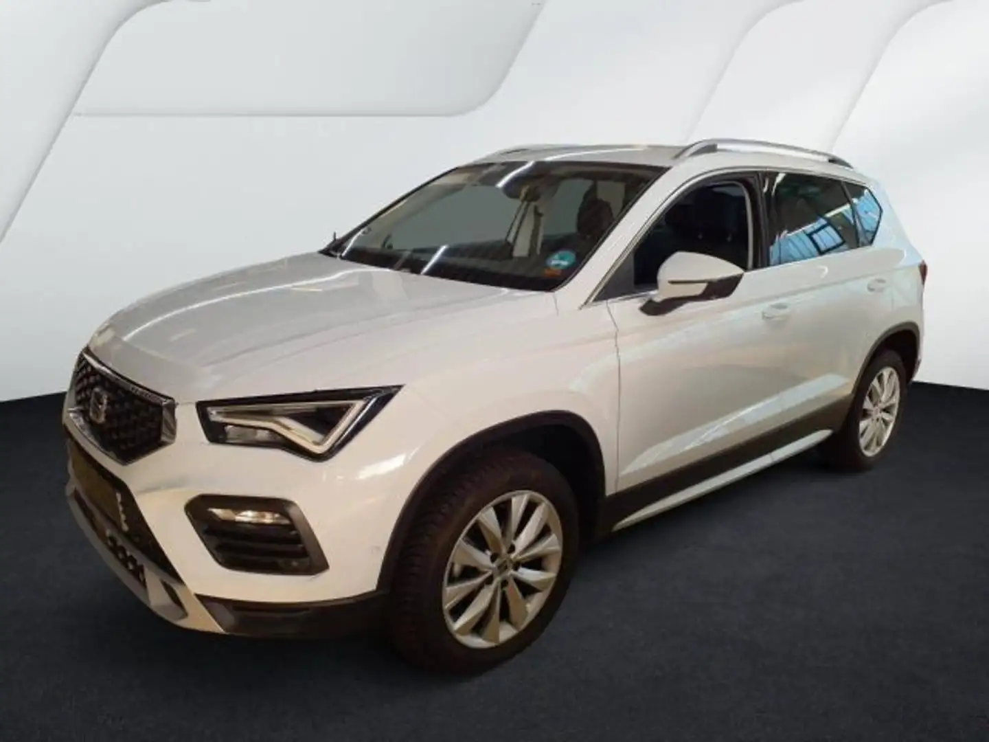 SEAT Ateca 1.5 TSI DSG X-PERIENCE AHK SIDE-ASSIST PAR Weiß - 2