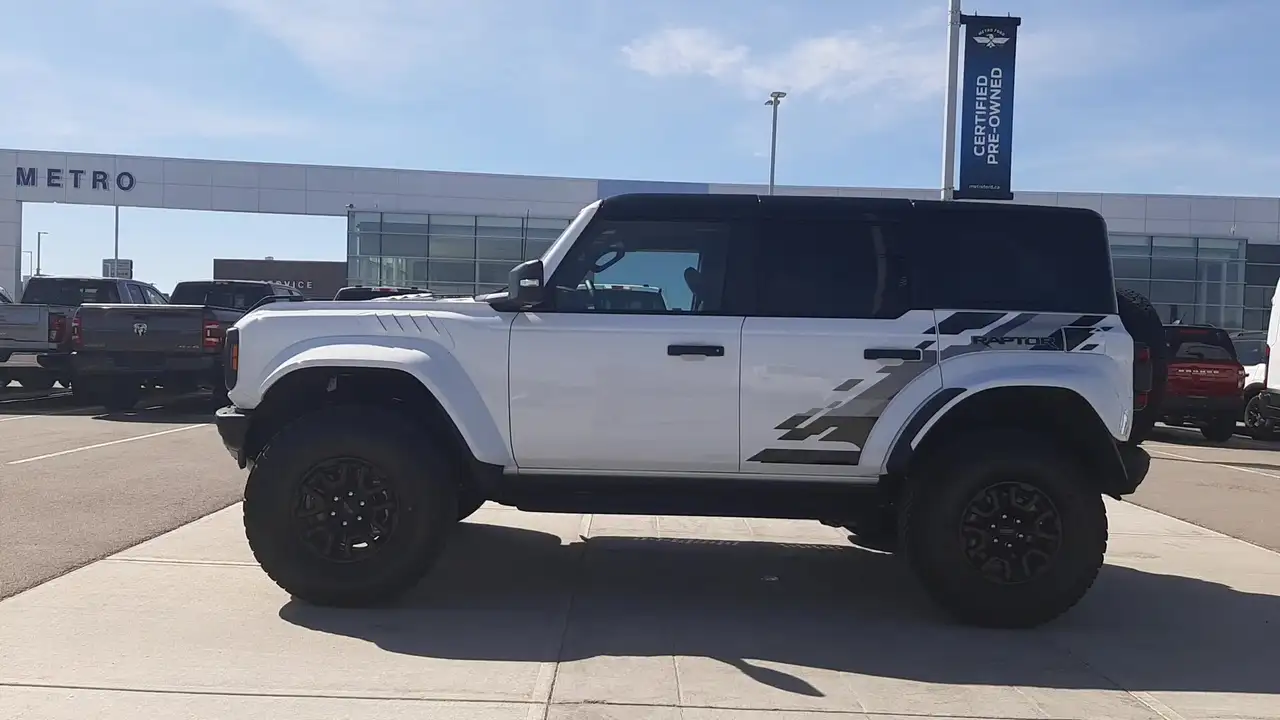 Ford Bronco снимка Ford Bronco