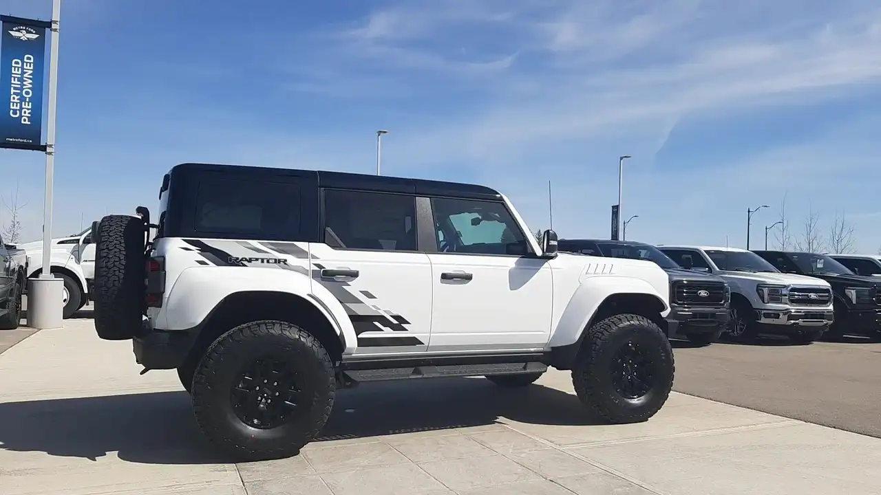 Ford Bronco снимка Ford Bronco
