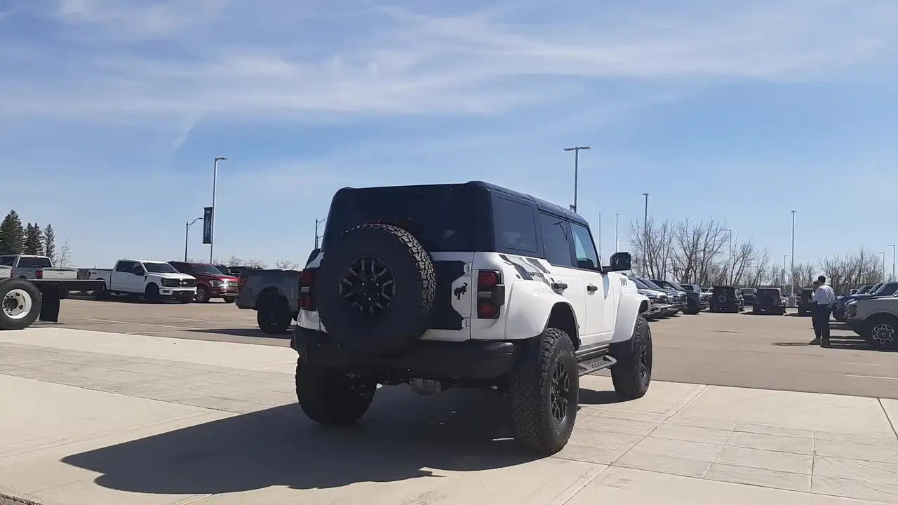Ford Bronco снимка Ford Bronco