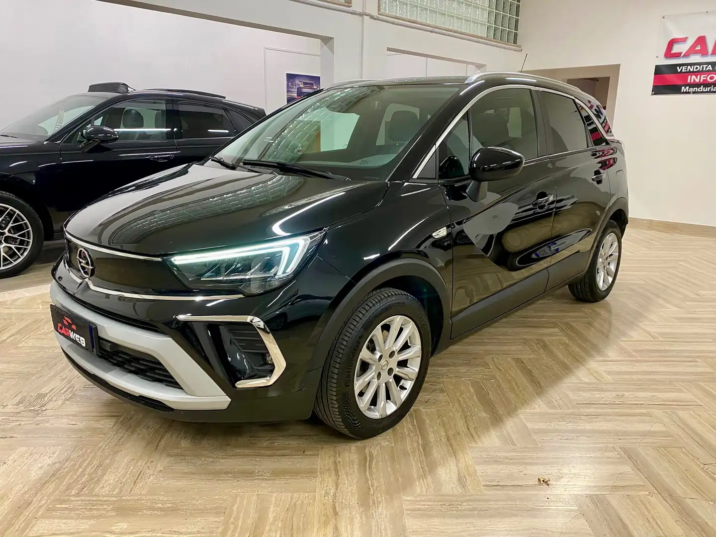 Opel Crossland X Crossland 2021 1.5 ecotec Elegance 120cv at6 Zwart - 1