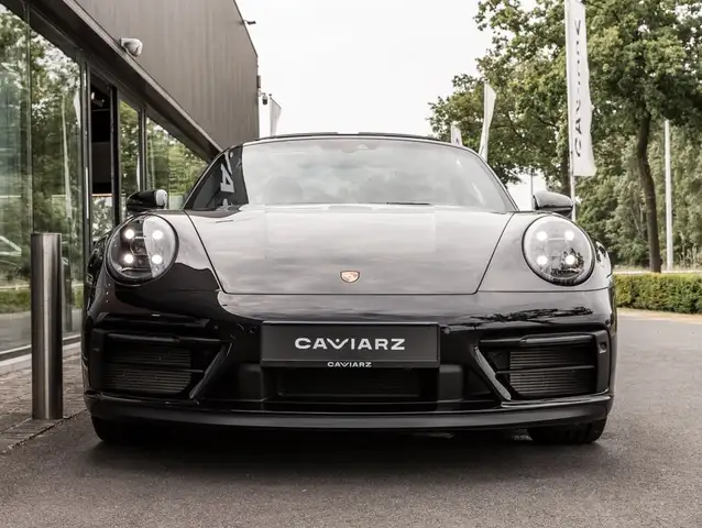 Porsche 992 view 4