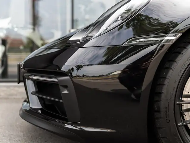 Porsche 992 view 11