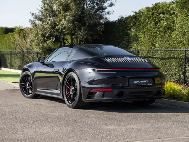 Porsche 992 view 2
