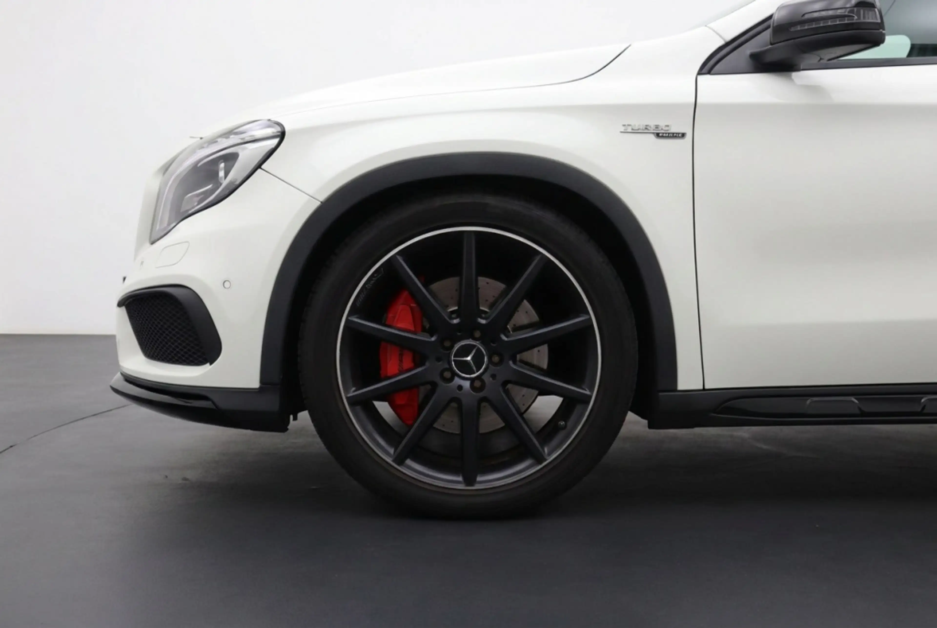 Mercedes-Benz GLA 45 AMG 4MATIC 381PK Pano | Night Pakket | AMG Performance — photo 8