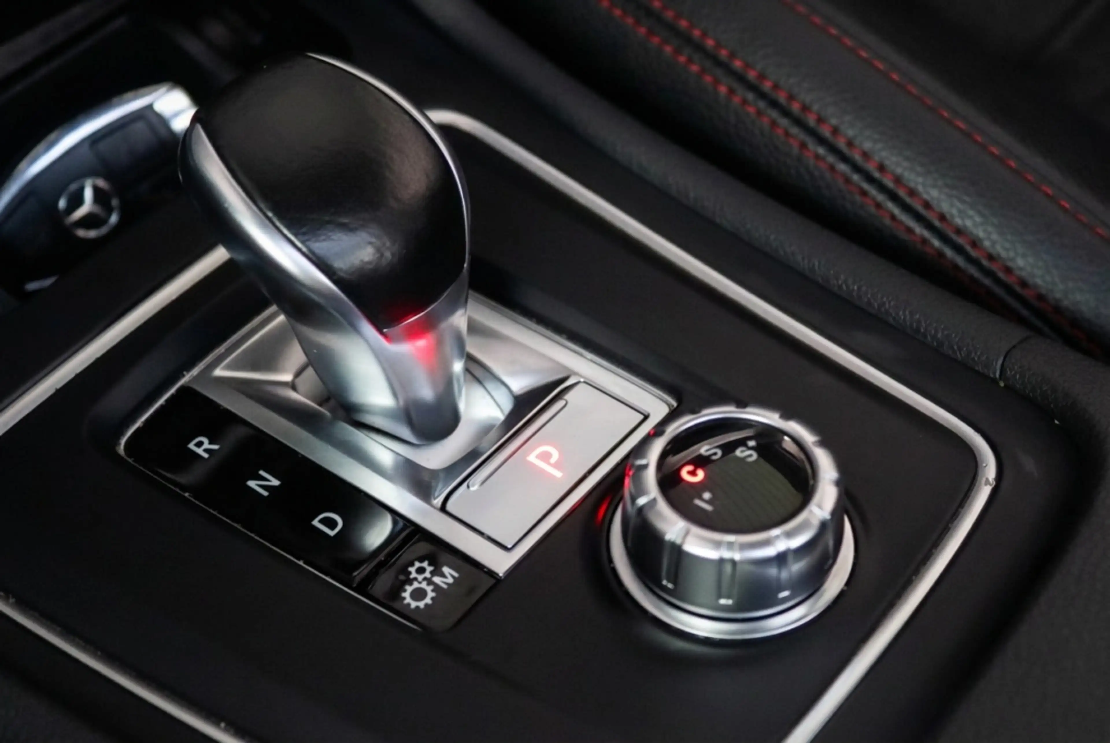 Mercedes-Benz GLA 45 AMG 4MATIC 381PK Pano | Night Pakket | AMG Performance — photo 17