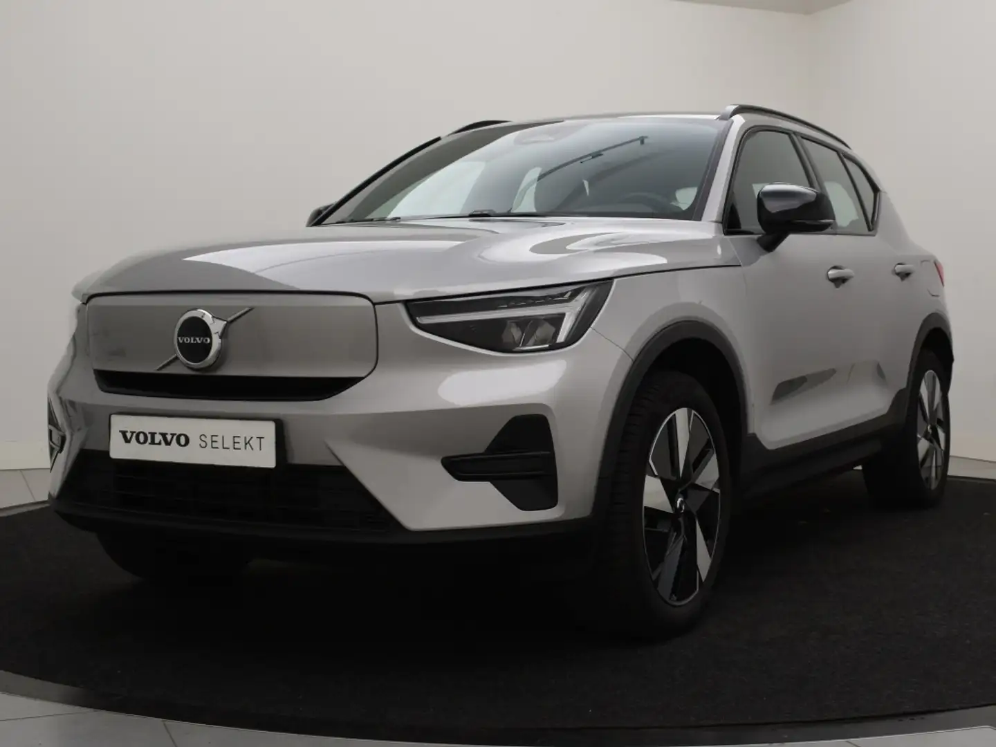 Volvo EX40 EXTENDED RANGE (SINGLE) 82 kWh PLUS GOOGLE MAPS 19 Gri - 2