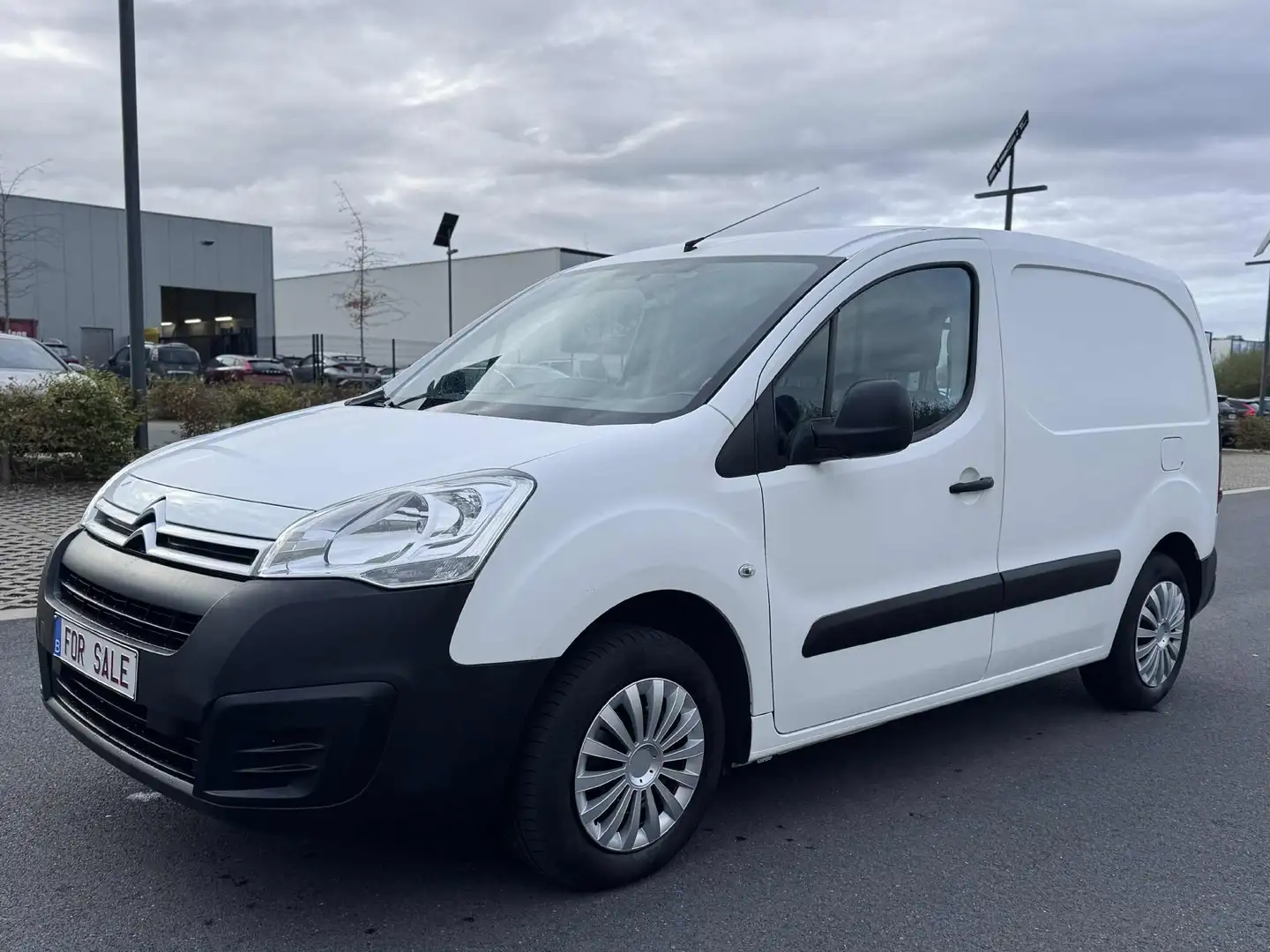 Citroen Berlingo Berlingo 1.6 BlueHDi 100 M EHZ Club Zwart - 2