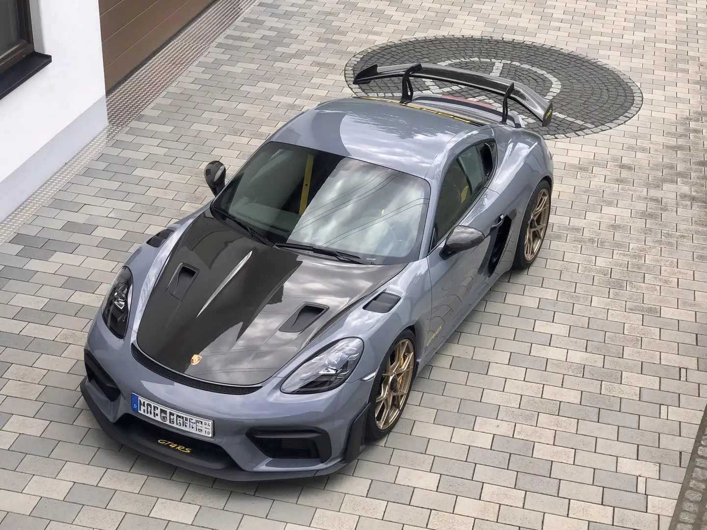 Porsche 718 GT4 RS Gri - 1