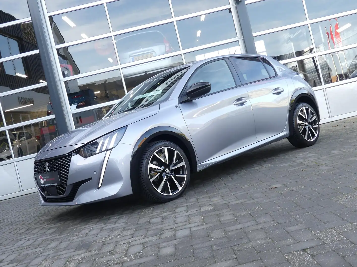 Peugeot 208 PureTech GT *t/m 10de bouwjaar garantie! Grijs - 2