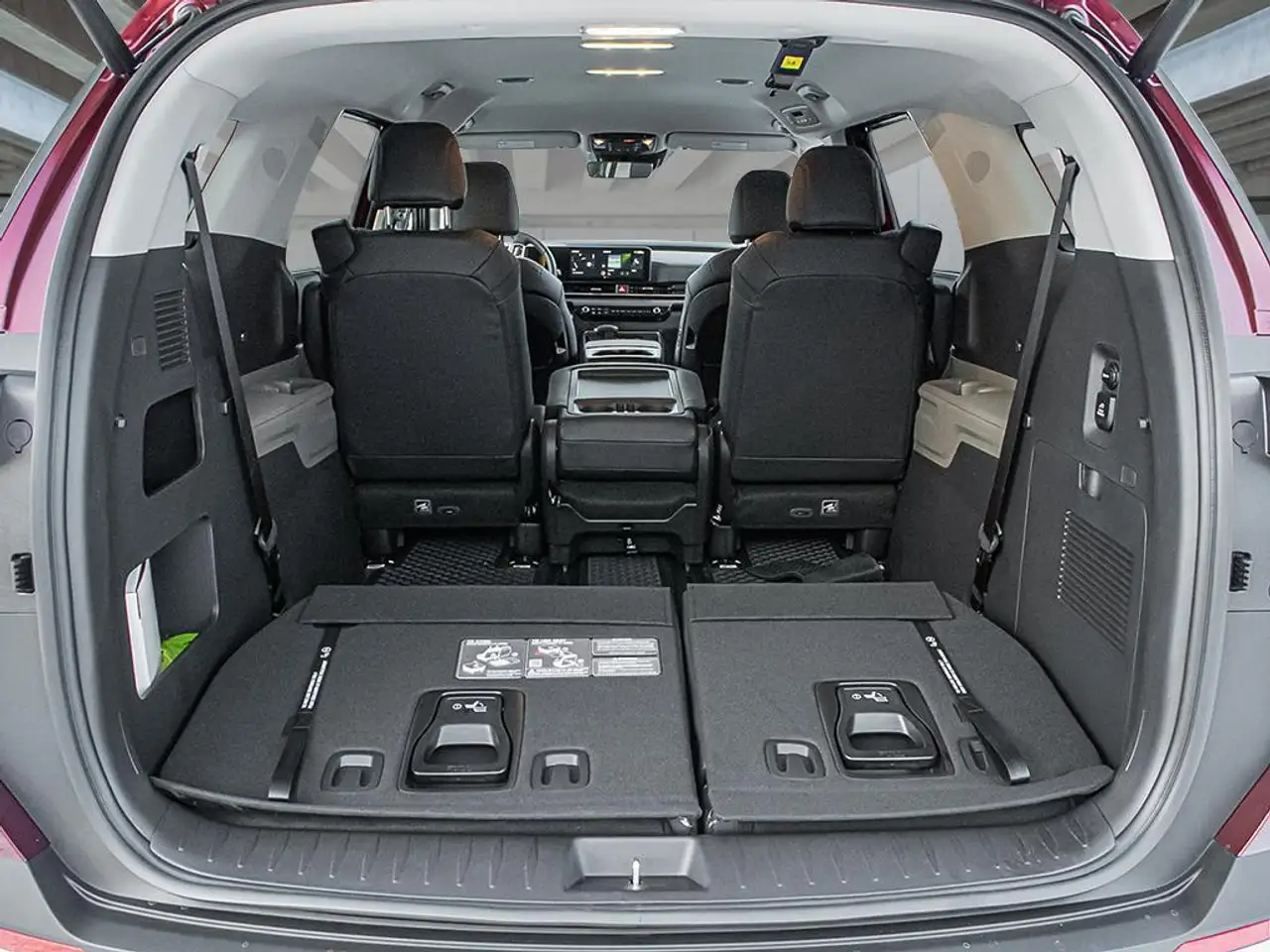 Kia Carnival photo Kia Carnival