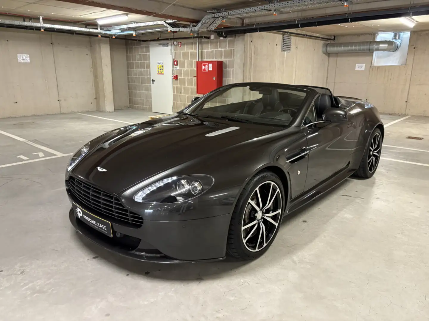 Aston Martin V8 Vantage VANTAGE S SP10 EDITION ROADSTER Gris - 1
