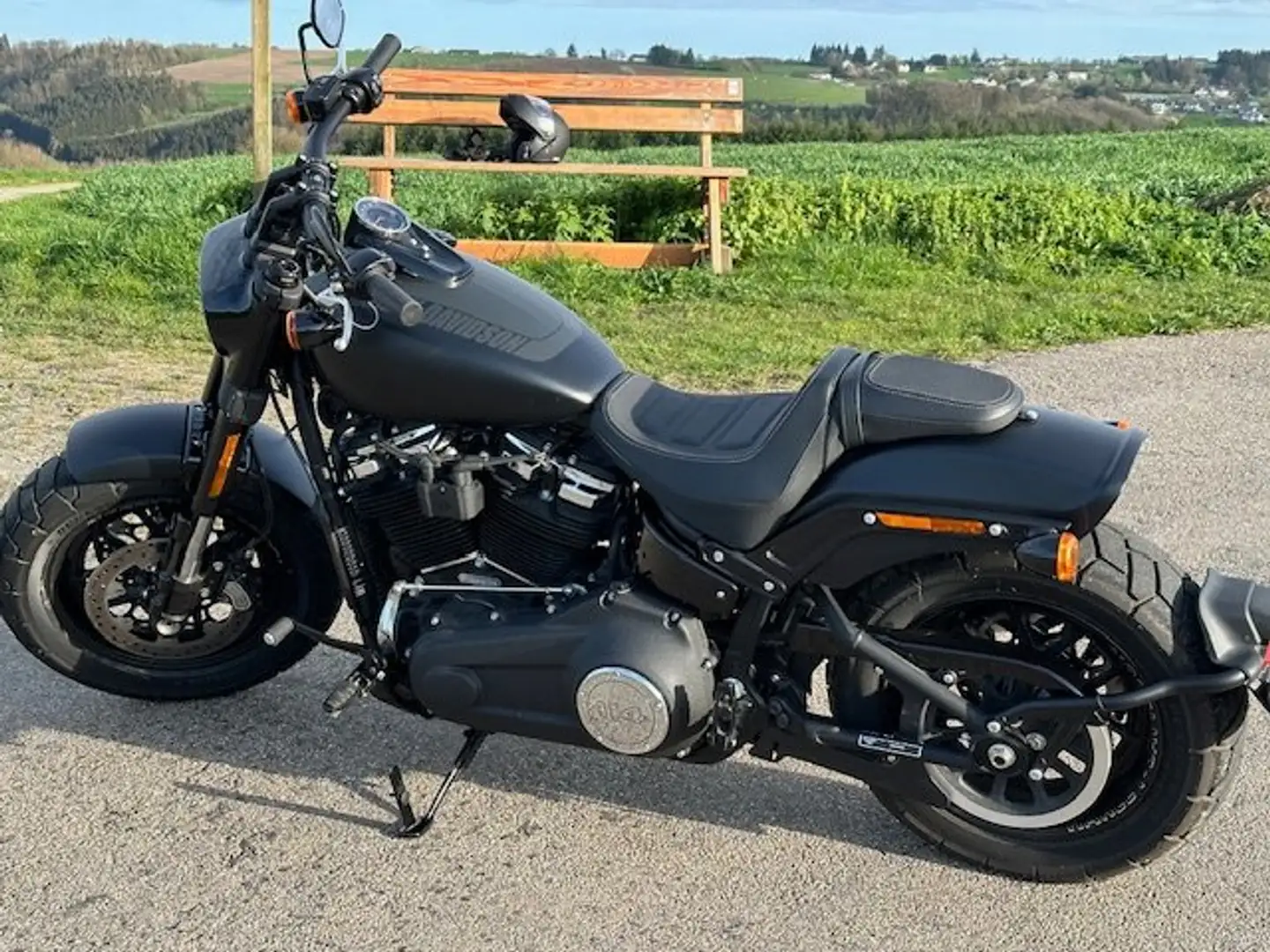 Harley-Davidson Fat Bob 114 Negru - 1