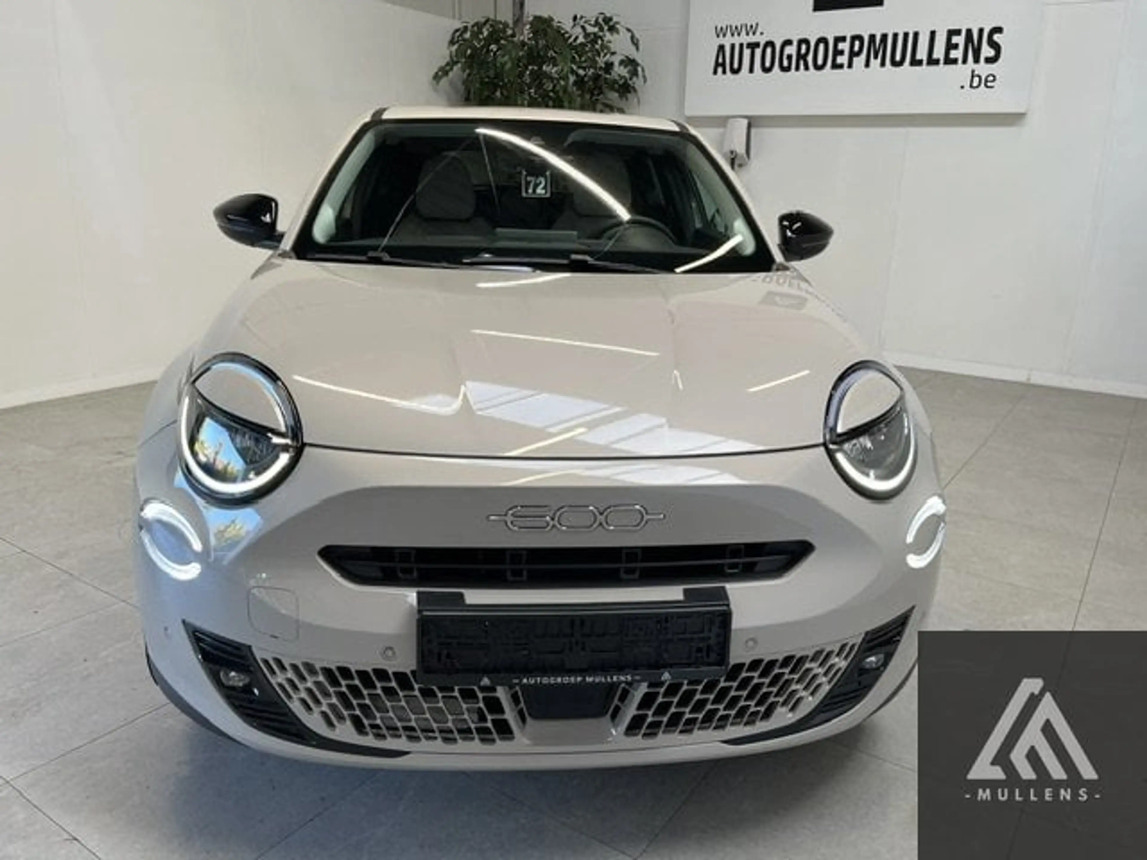 Fiat 600 1.2 Hybrid 100cv DCT La Prima — photo 2