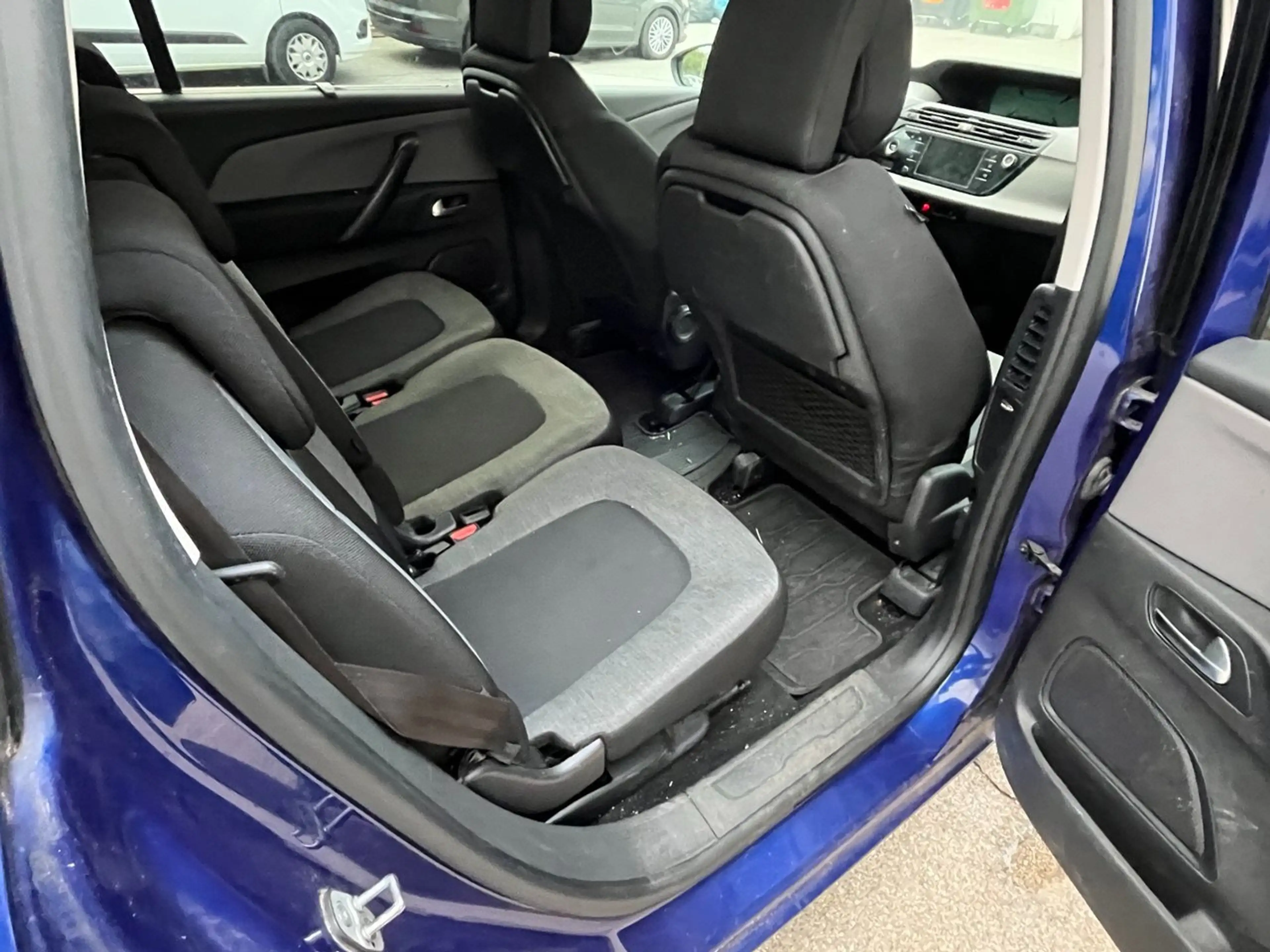 Citroen Grand C4 Picasso 7 Sitze Automatik Pdc Temp LED — photo 7