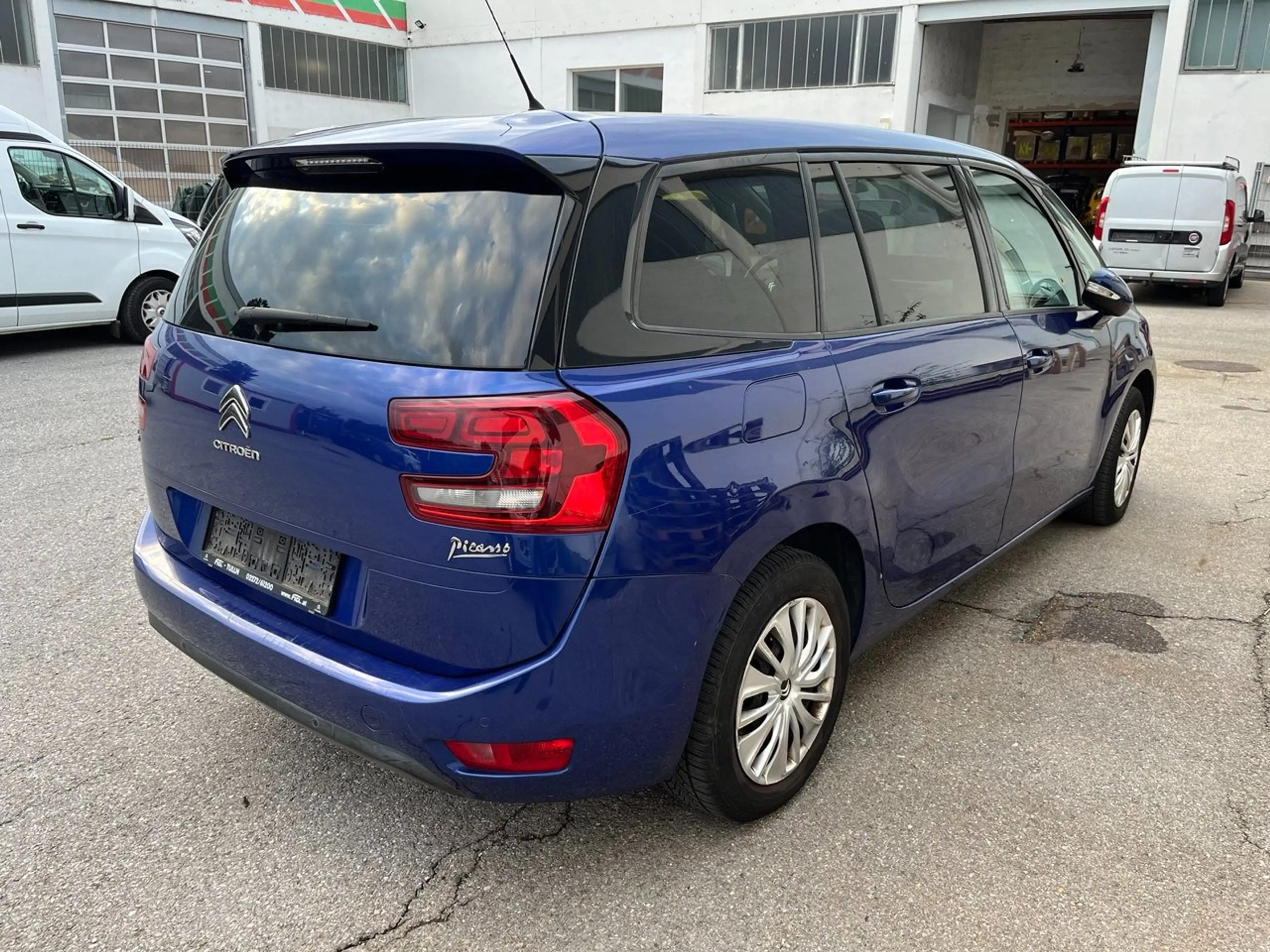 Citroen Grand C4 Picasso 7 Sitze Automatik Pdc Temp LED — photo 8