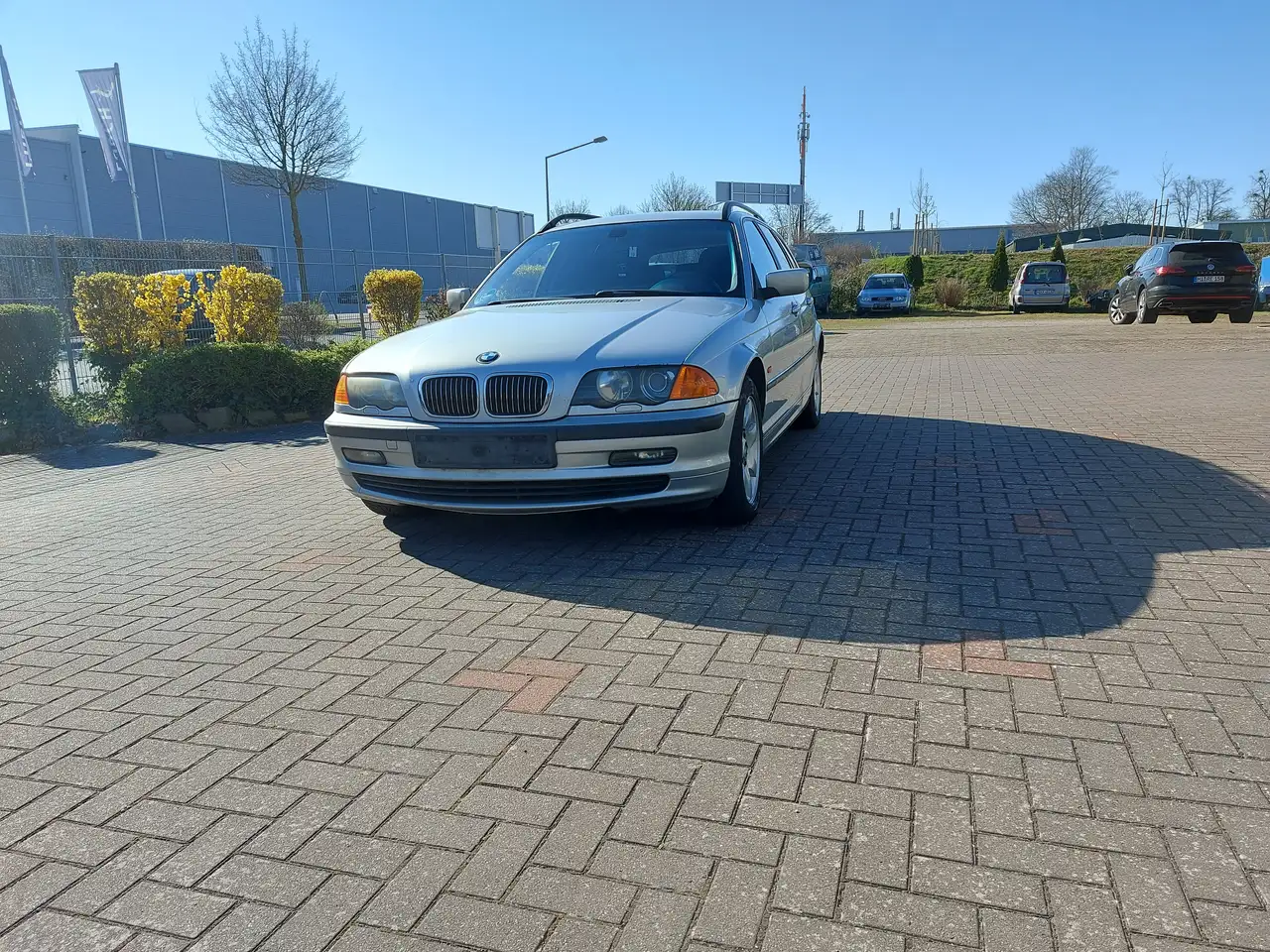 BMW 320