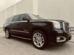 GMC Yukon снимка GMC Yukon