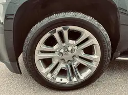GMC Yukon снимка GMC Yukon