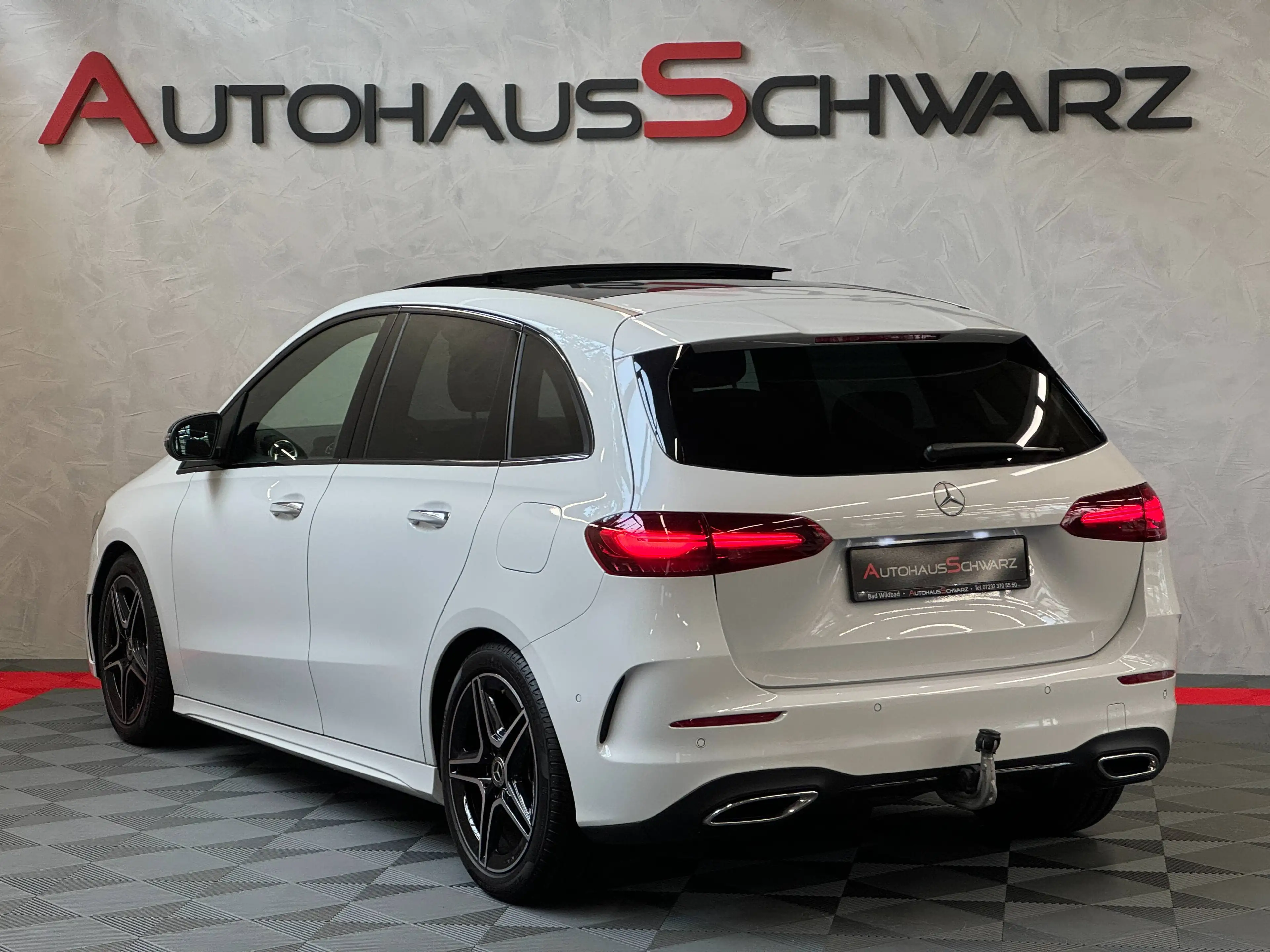 Mercedes-Benz B 220 B 220d AMG Pano AHK Wide Night StdHeiz Kamera — photo 5
