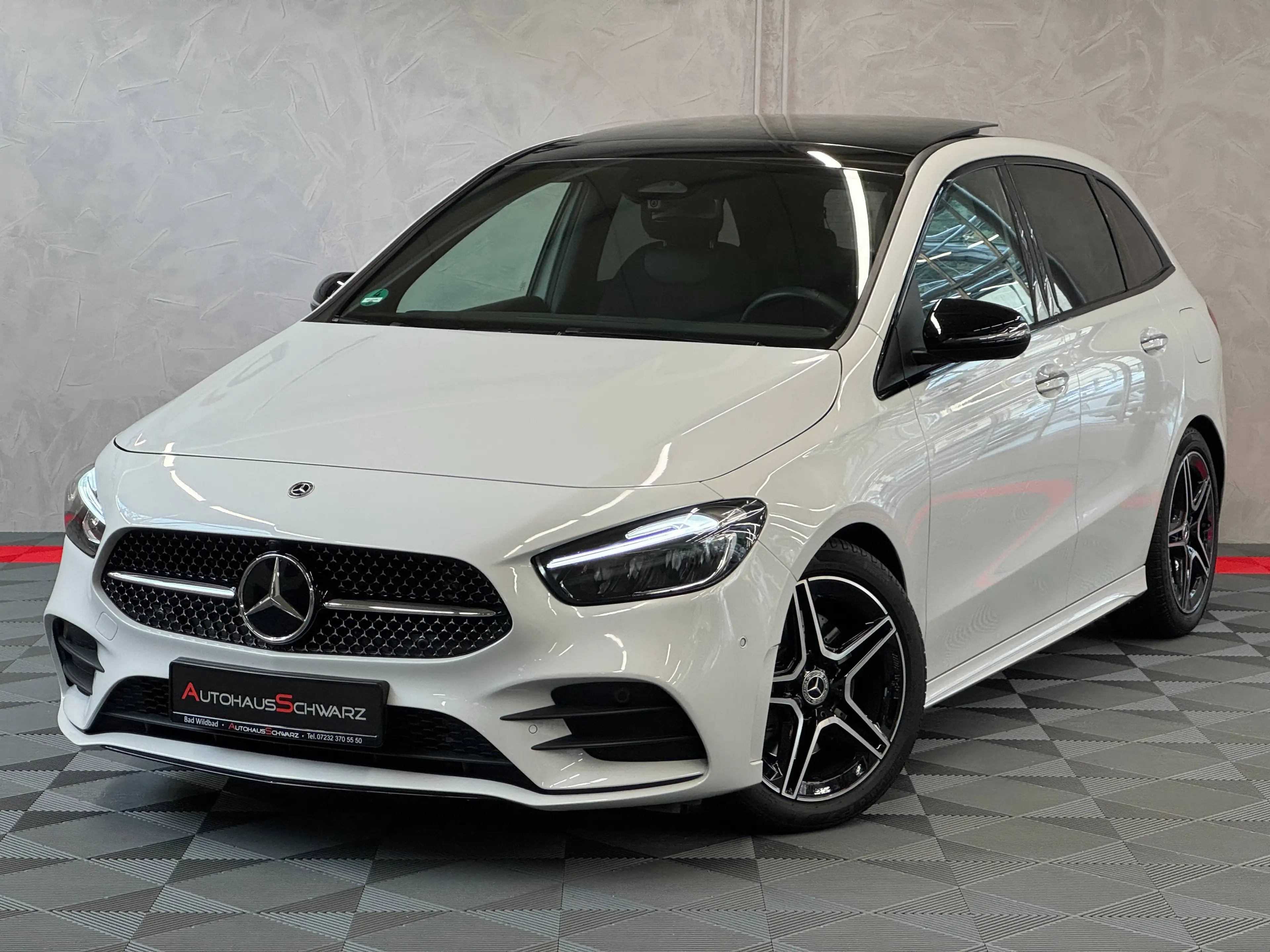 Mercedes-Benz B 220 B 220d AMG Pano AHK Wide Night StdHeiz Kamera — photo 3