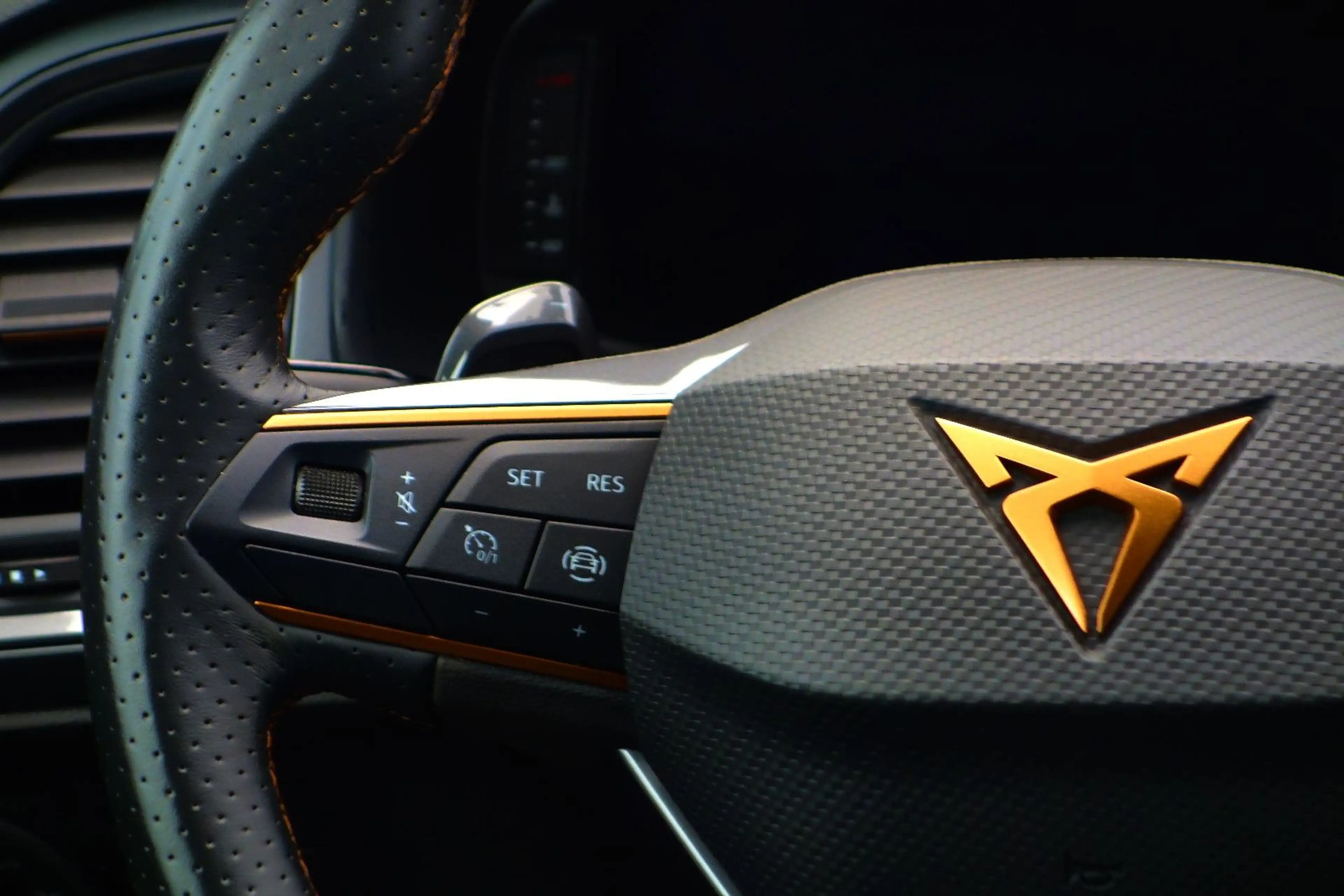 CUPRA Ateca VZ 4Drive 360°+FULL LINK+LED+ALCANTARA — photo 19
