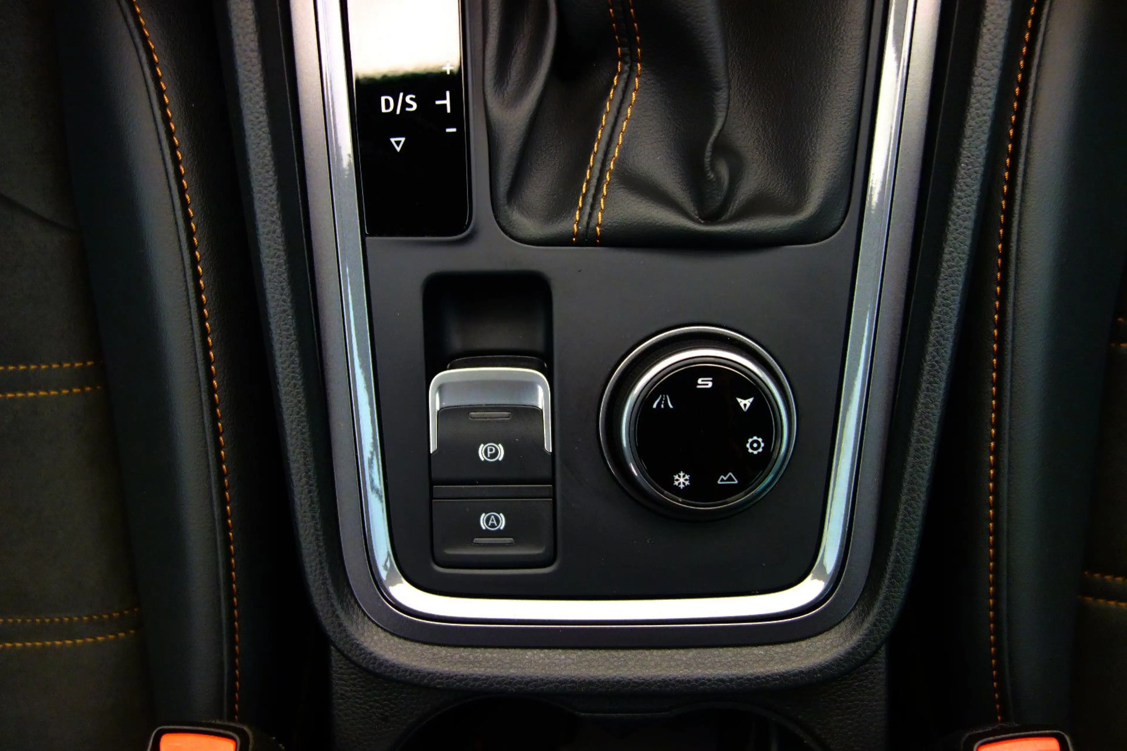 CUPRA Ateca VZ 4Drive 360°+FULL LINK+LED+ALCANTARA — photo 21