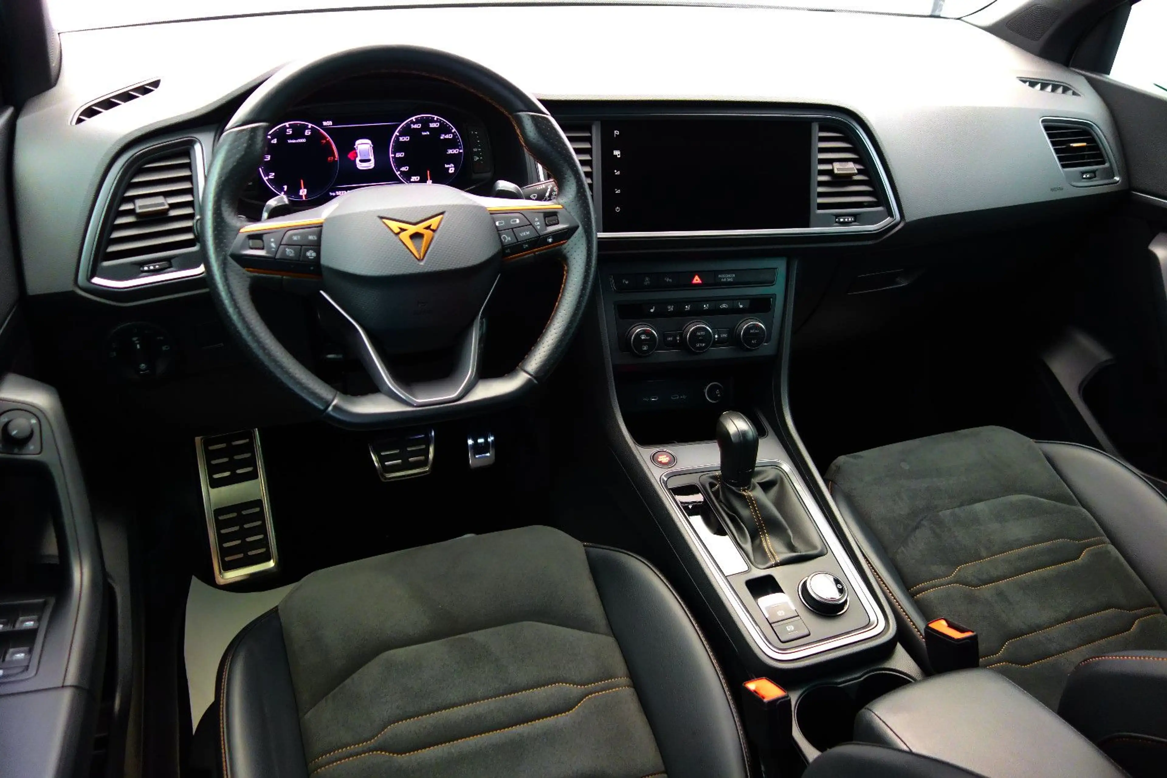 CUPRA Ateca VZ 4Drive 360°+FULL LINK+LED+ALCANTARA — photo 14
