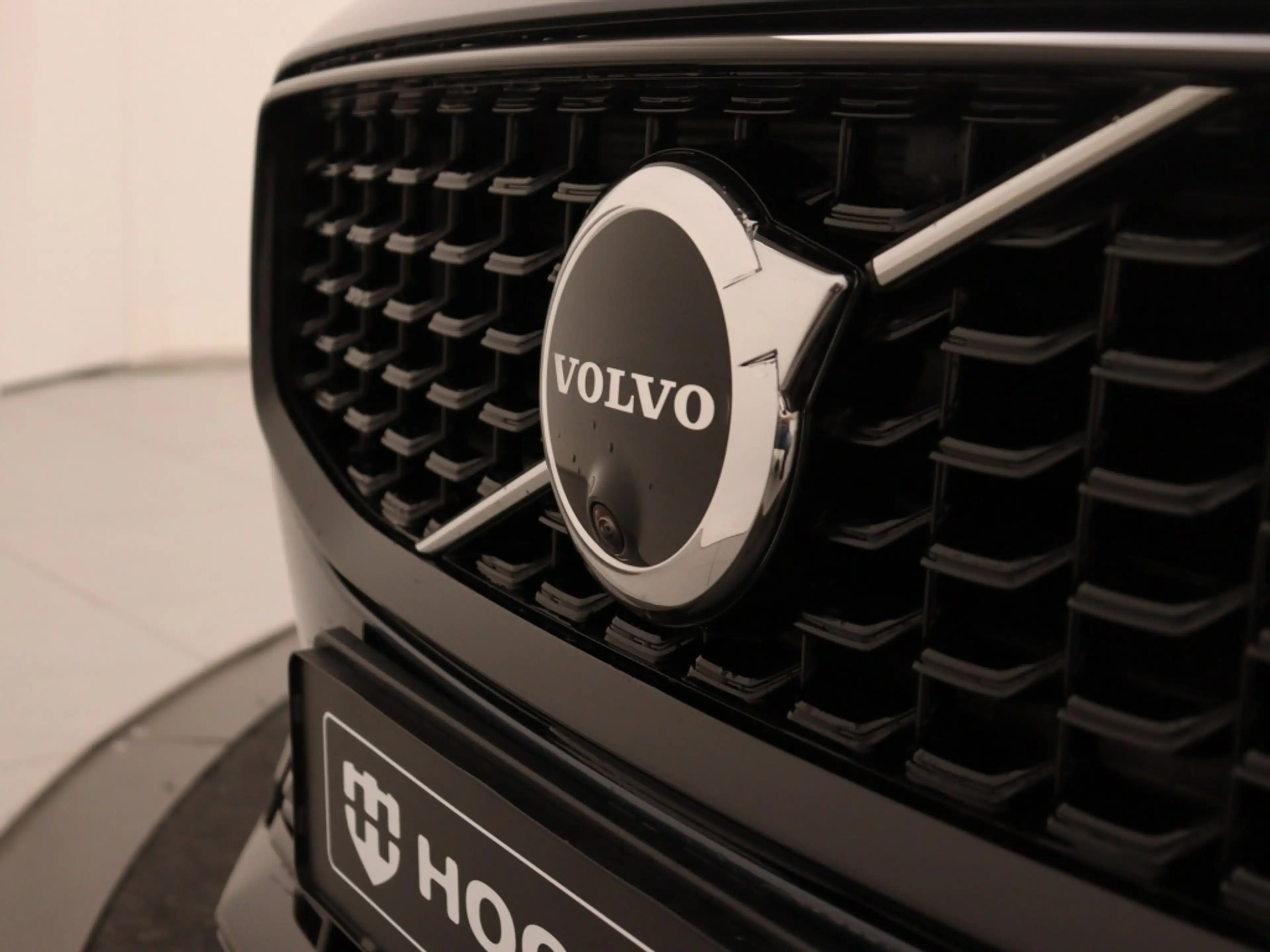 Volvo V60 T6 PLUG-IN HYBRID SPORT ED. PLUS DARK 360GR CAM SC — photo 7