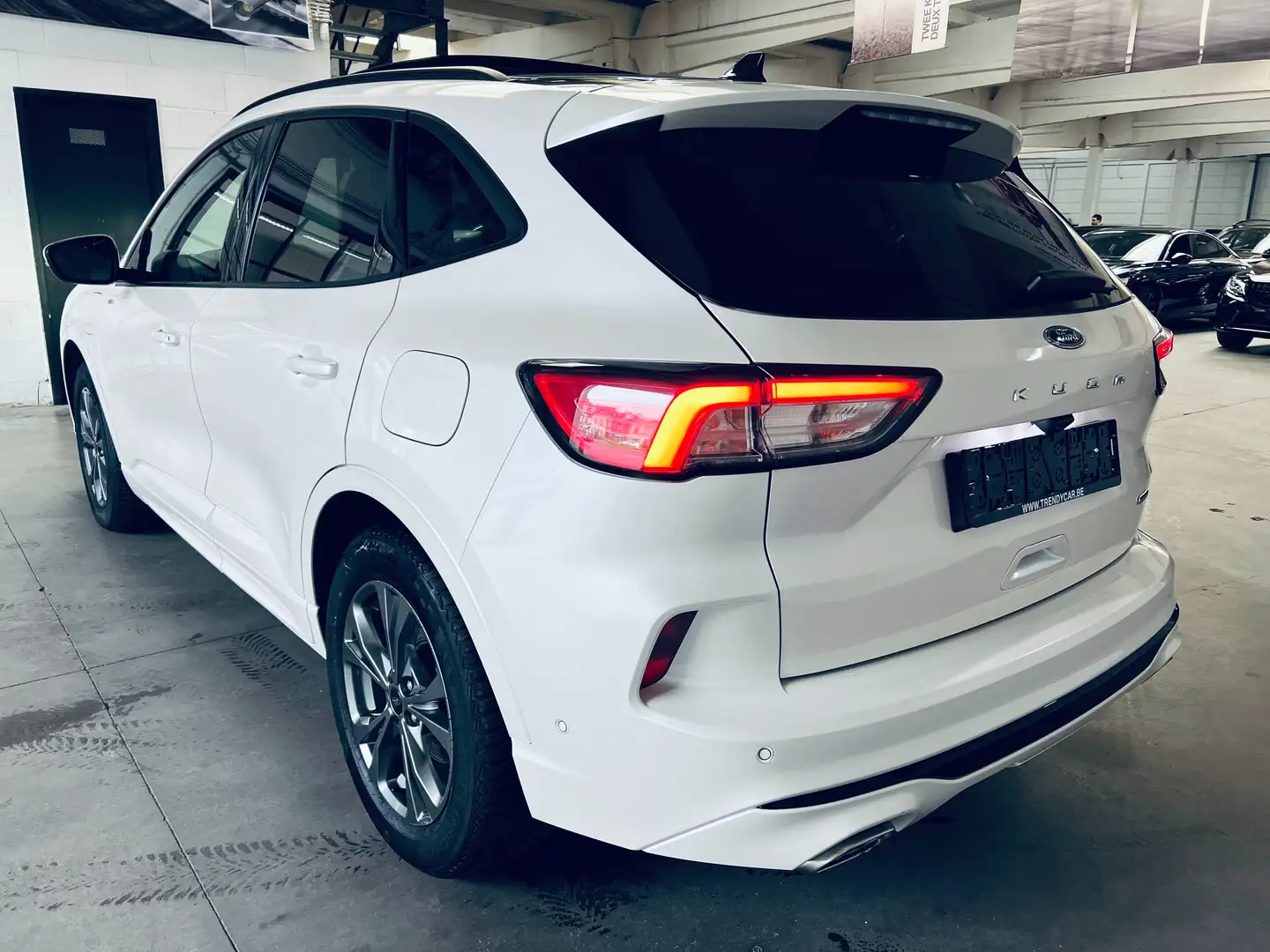 Ford Kuga 2.5 EcoBoost FWD PHEV ST-Line(17314€+TVA) Wit - 2
