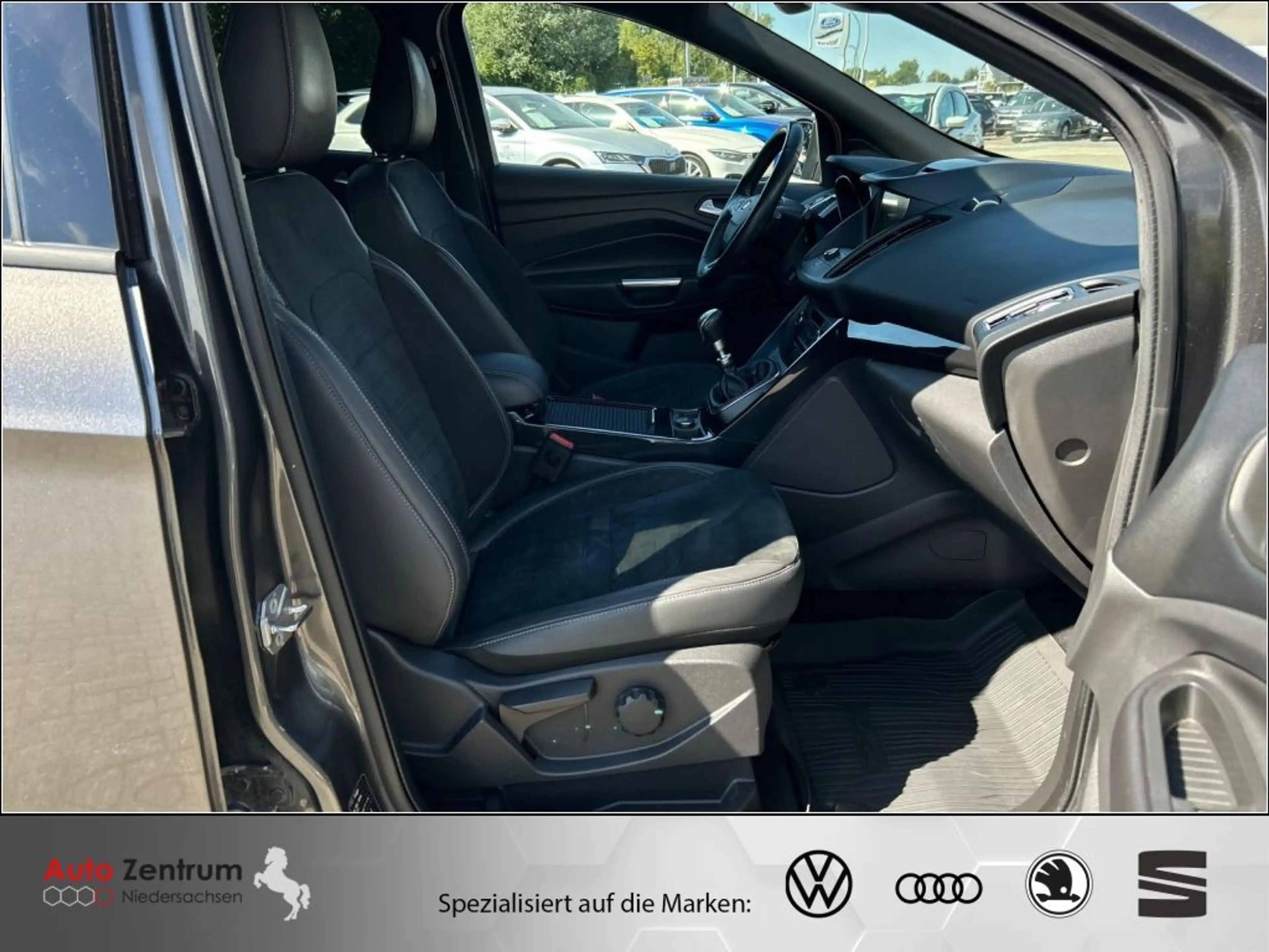 Ford Kuga 2.0 TDCi 4x4 ST-Line Ab 77 EUR o. Anzahlung — photo 14