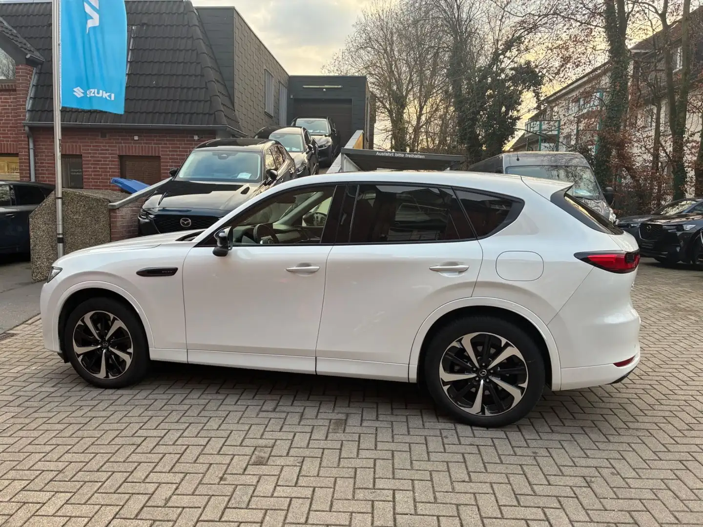 Mazda CX-60 PHEV HOMURA Con-/Dri-/Com-/Pano-Paket Weiß - 2