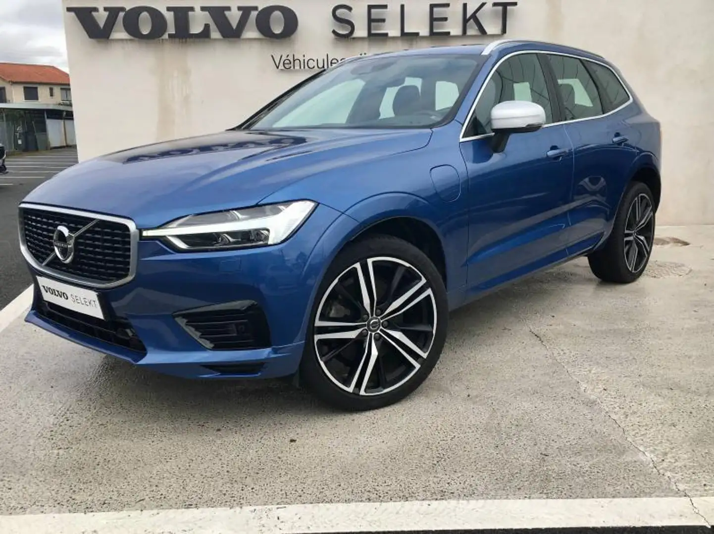 Volvo XC60 T8 Twin Engine 303 + 87ch R-Design Geartronic Bleu - 1