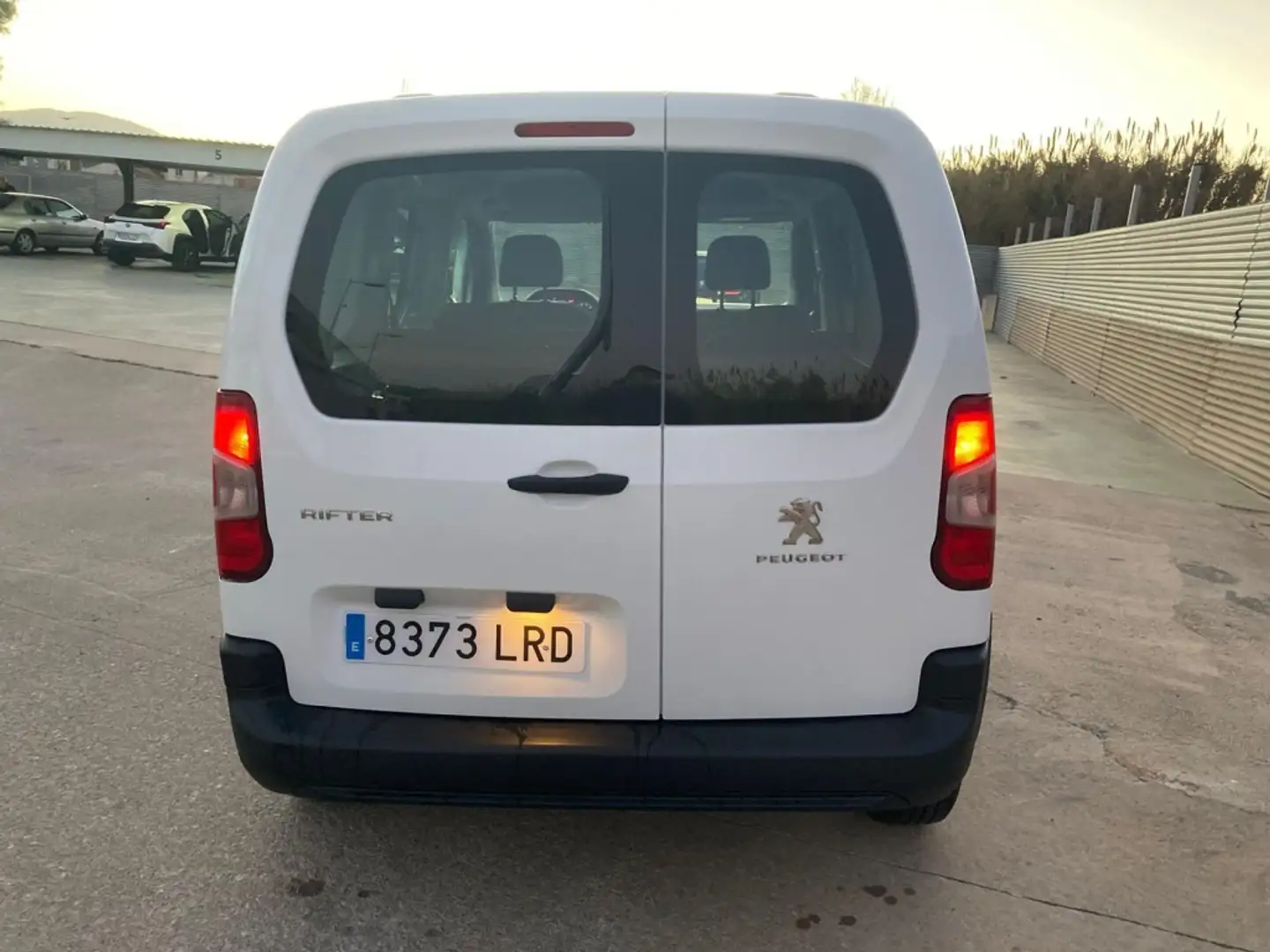 Peugeot Rifter 1.5BlueHDi S&S Standard Active Pack 100 Blanco - 2