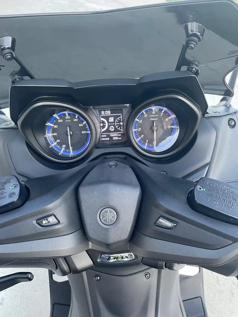 Yamaha TMAX 560 vendo t-max 560 con doppio cupolino trasparente - 1