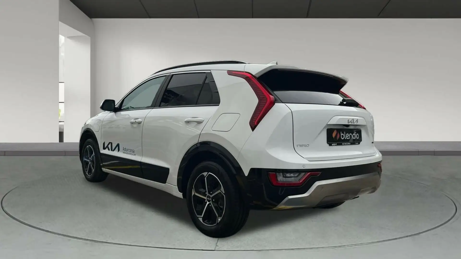 Kia Niro 1.6 GDI PHEV DRIVE 183 5P Wit - 2