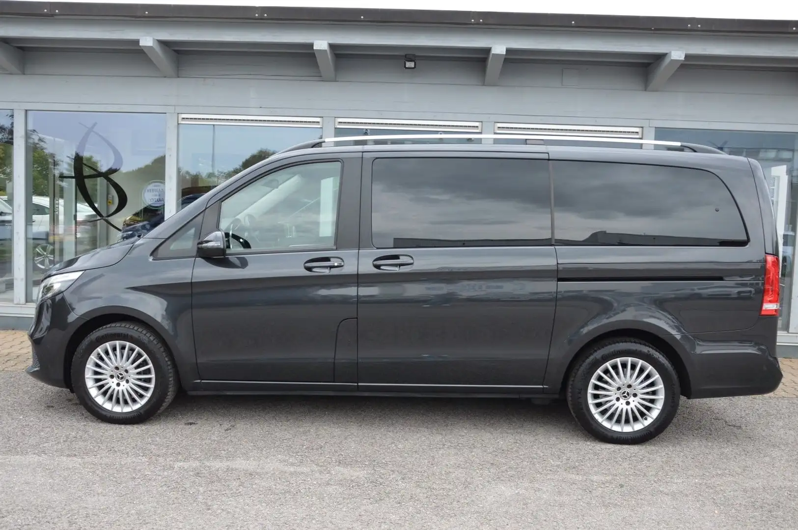 Mercedes-Benz V 220 d EDITION lang*NAVI*CAM*LED*AHK*PARK*7-SITZ Gris - 2