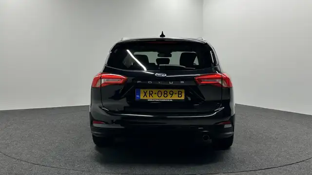 Ford Focus view 13