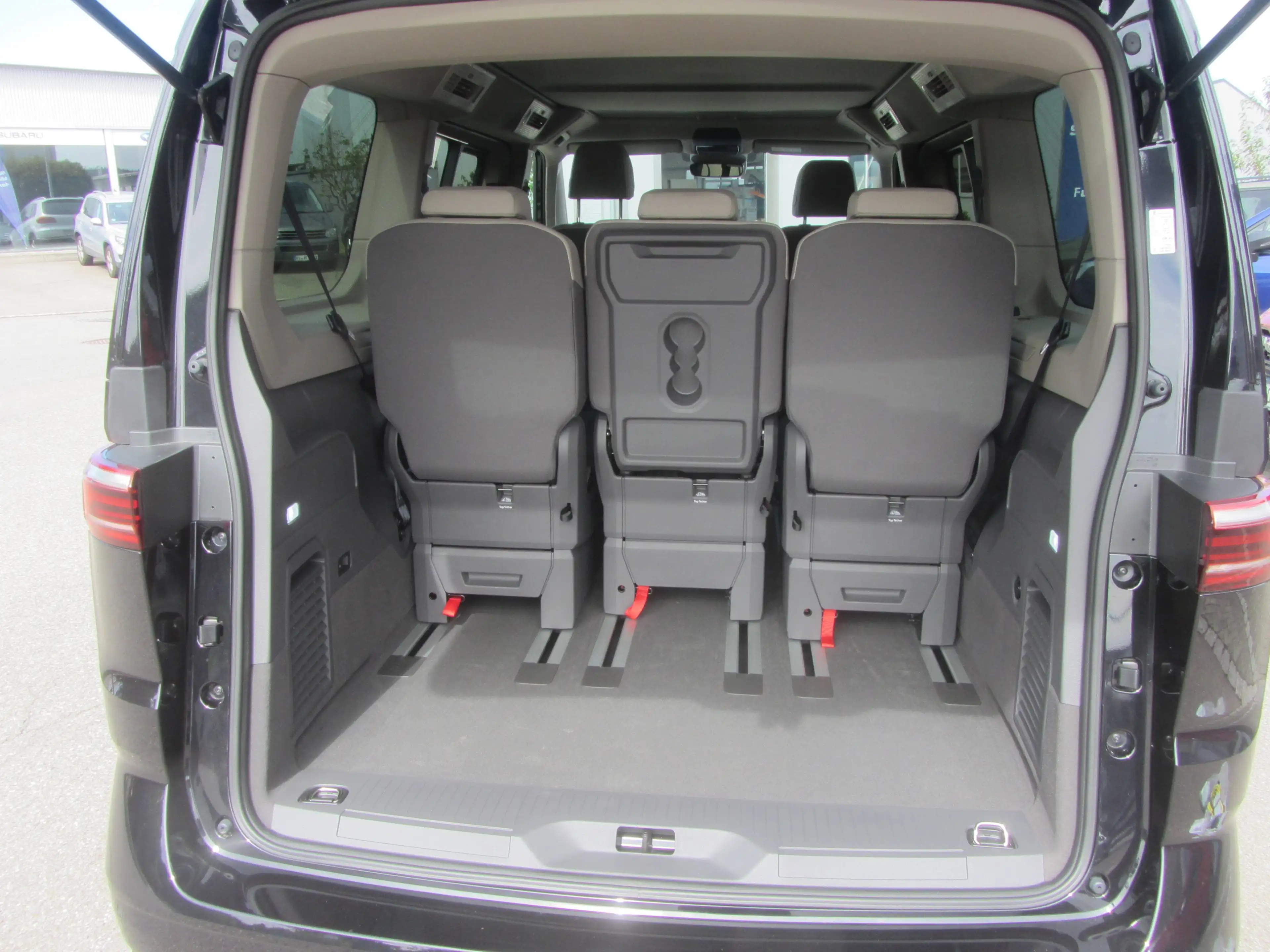 Volkswagen T7 California eHybrid 4MOTION Beach — photo 9