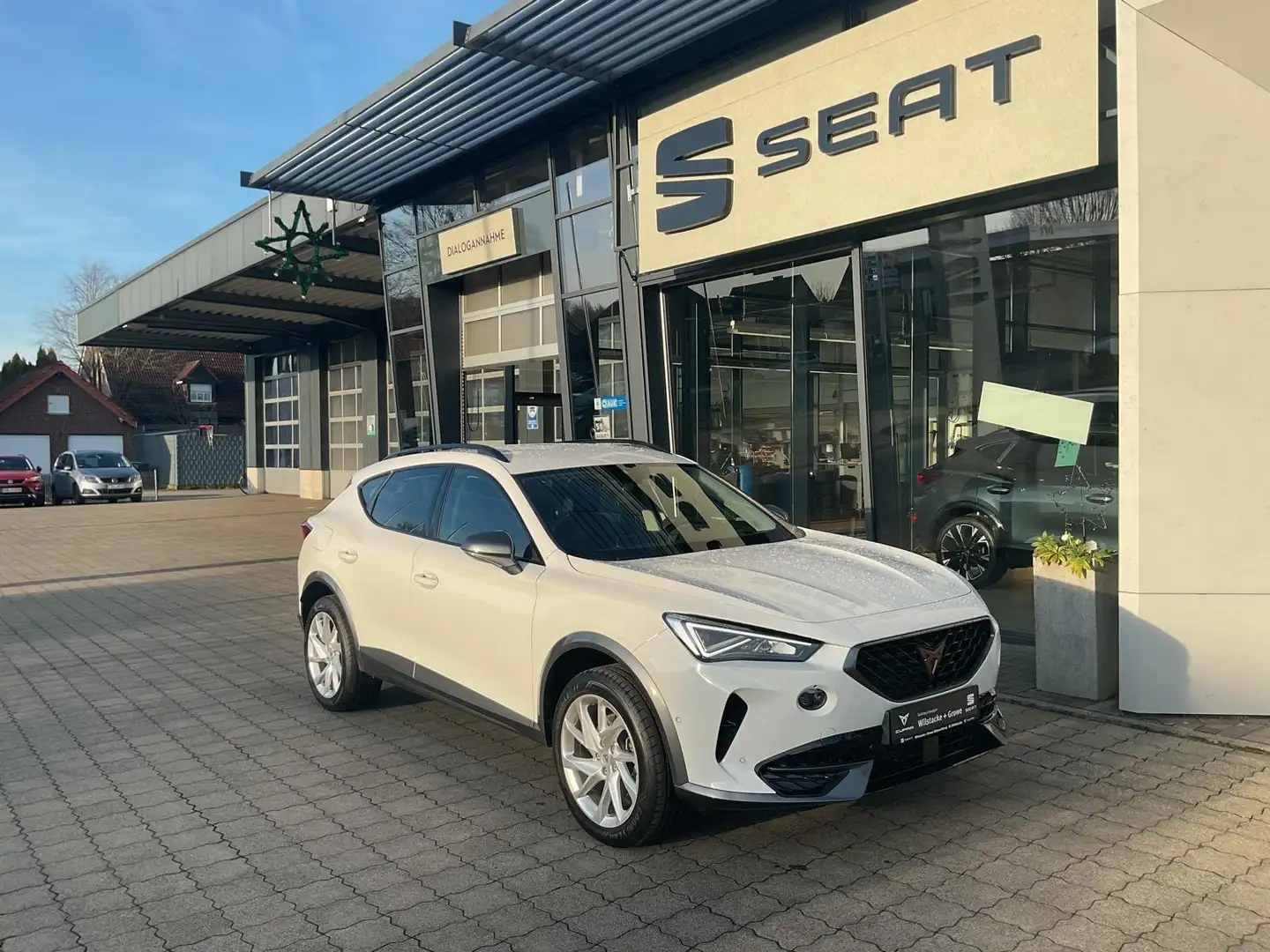 CUPRA Formentor 1.5 TSI DSG - AH - Navi - LED Weiß - 1
